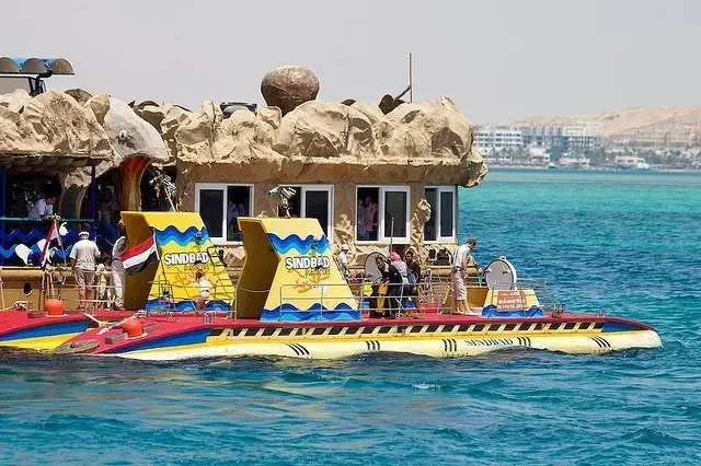 Tour Semi Submarino en Sharm
